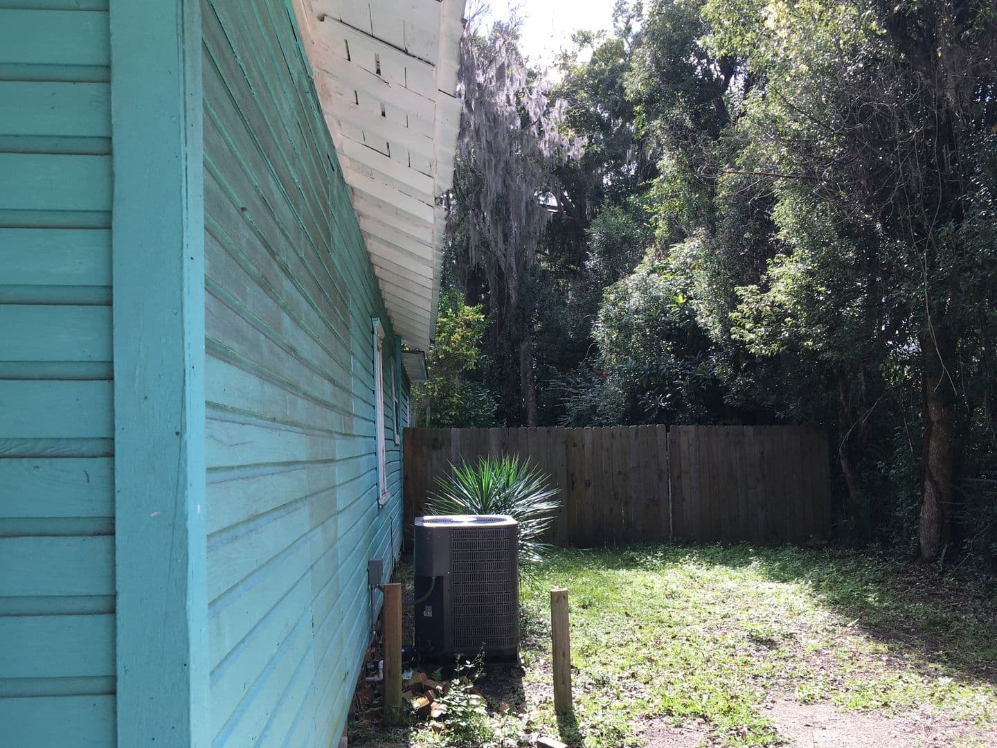 Gainesville House: 1019 NW 6th Place