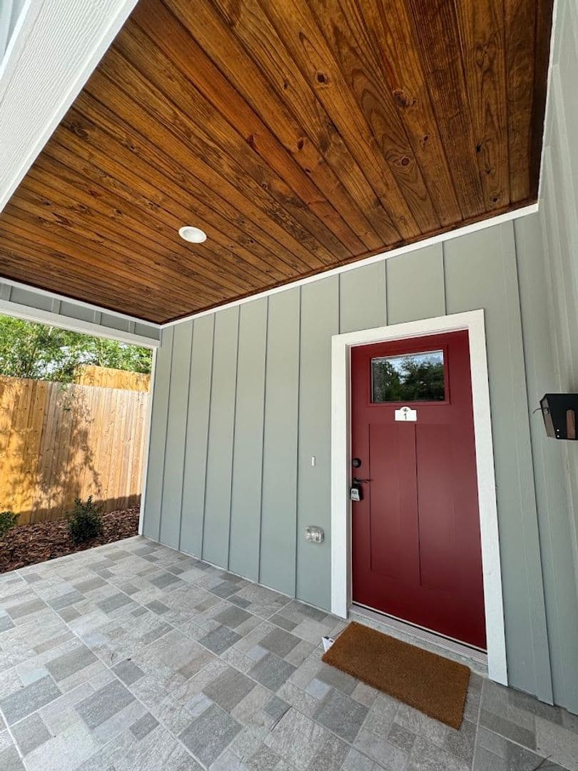 Gainesville House: 1518-1 NW 6th Avenue