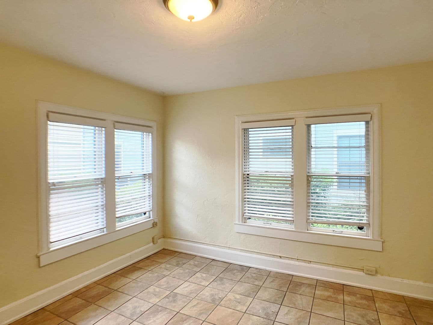 Gainesville Apartment: 919 SW 5th Avenue