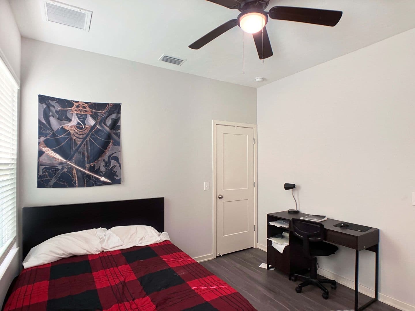 Gainesville House: 545 SW 6th Avenue