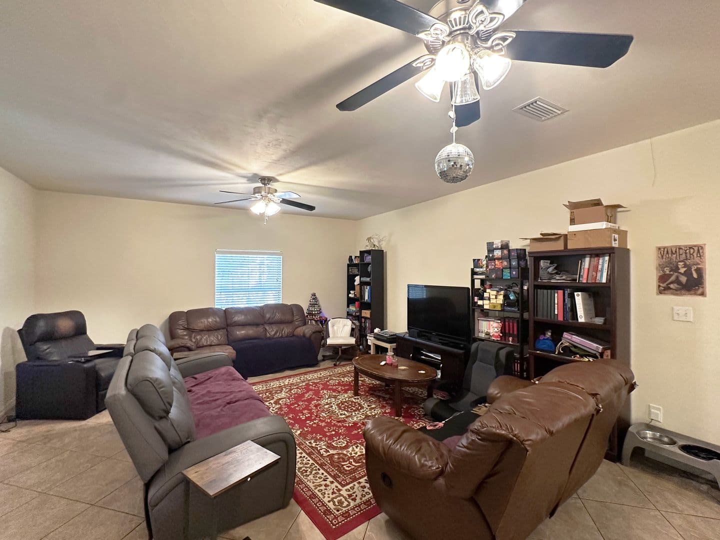 Gainesville House: 152 NW 23rd Drive