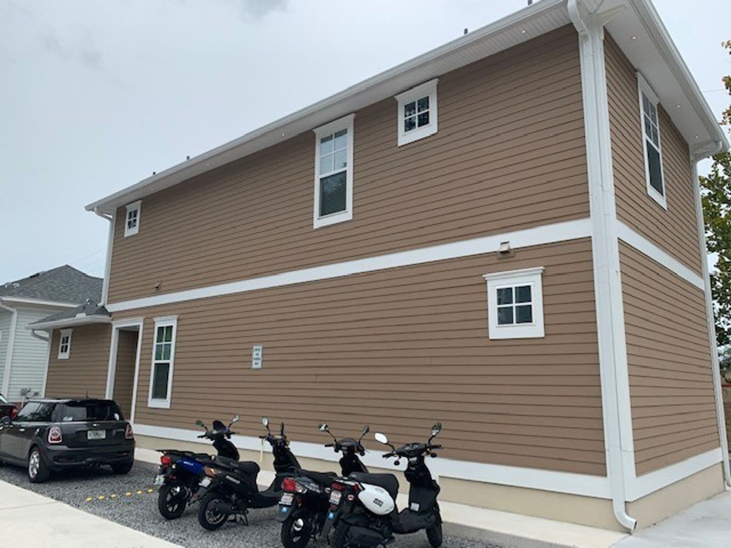 Gainesville House: 765 NW 9th Street
