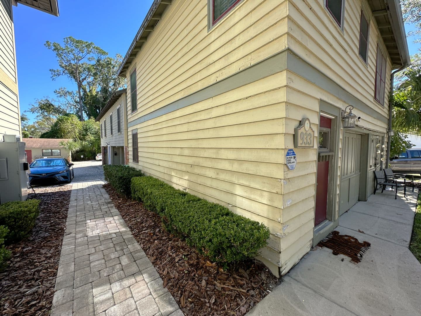 Gainesville House: 933 SW 5th Avenue