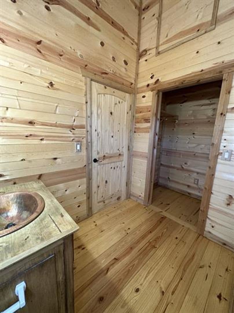 Harper House: 79 Hill Country Cabin Ln.