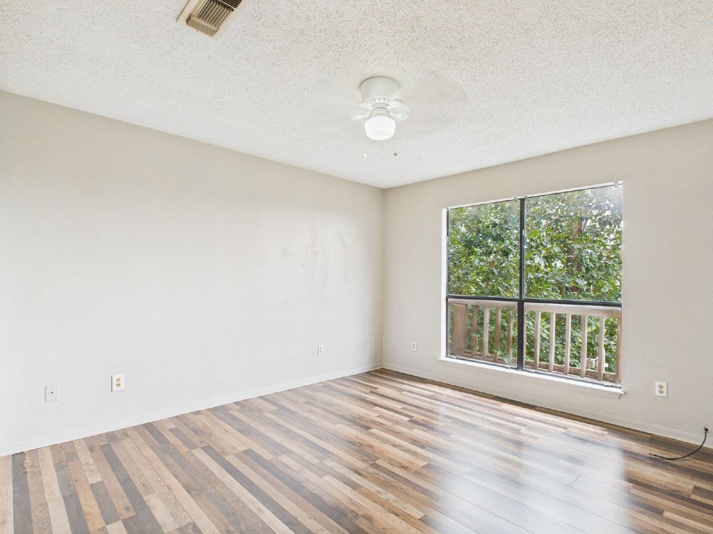 Marble Falls Apartment: 1601 Stoney Ridge Court