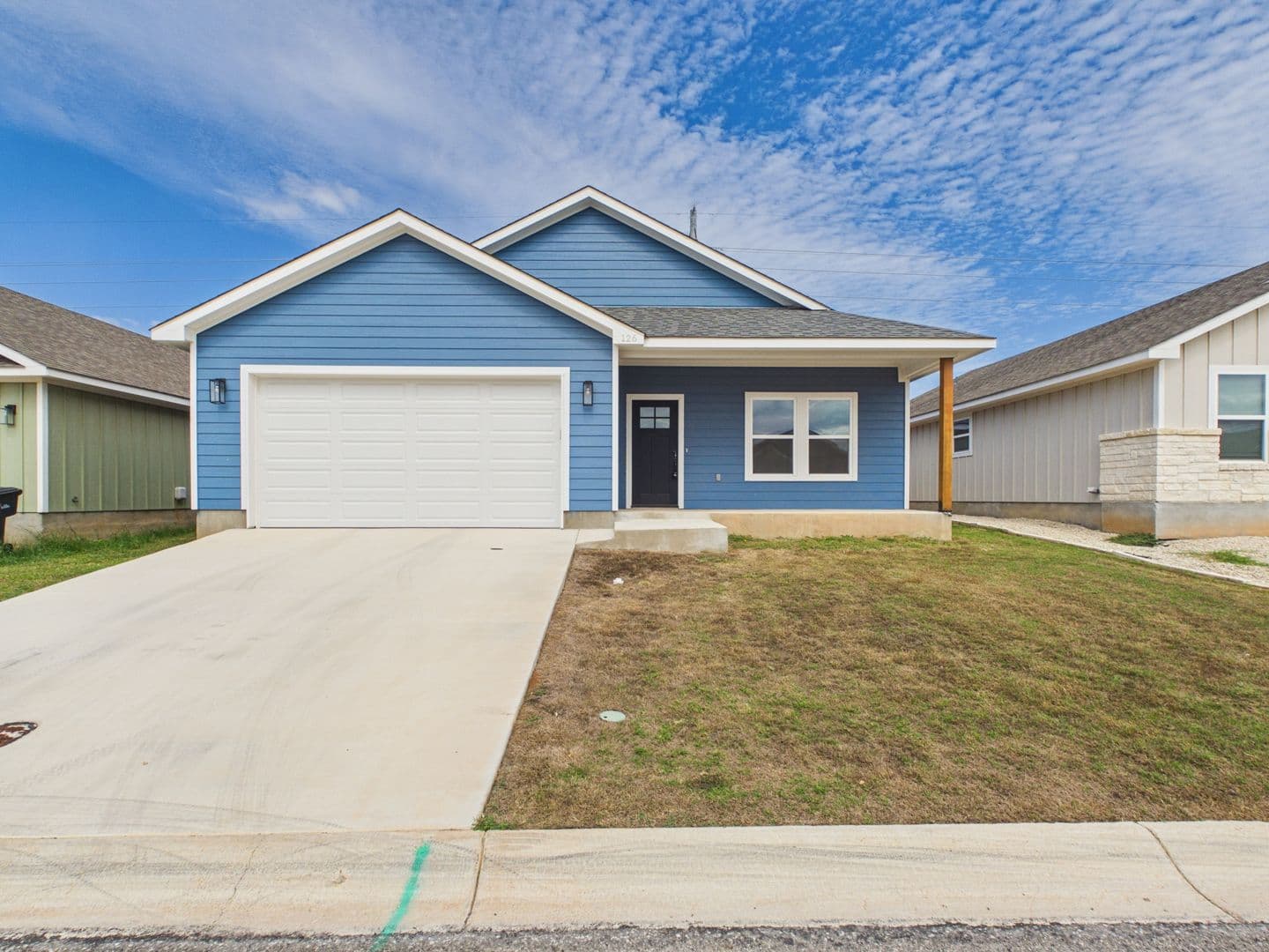 Fredericksburg House: 126 Feather Way