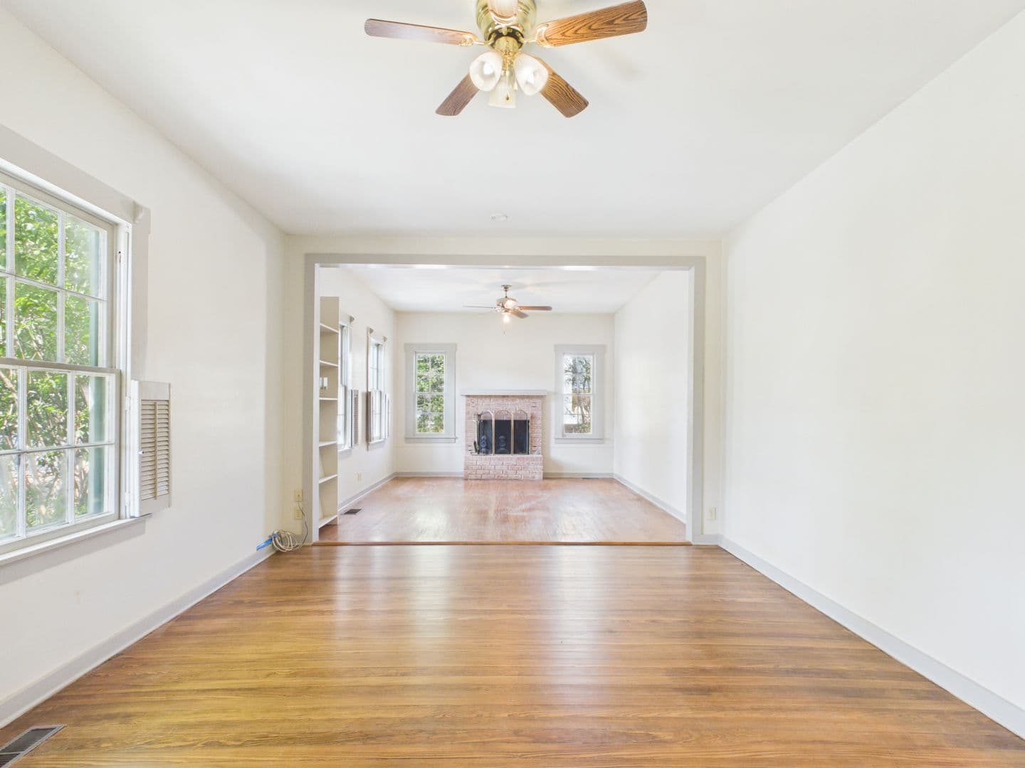 Fredericksburg House: 606 W Austin St