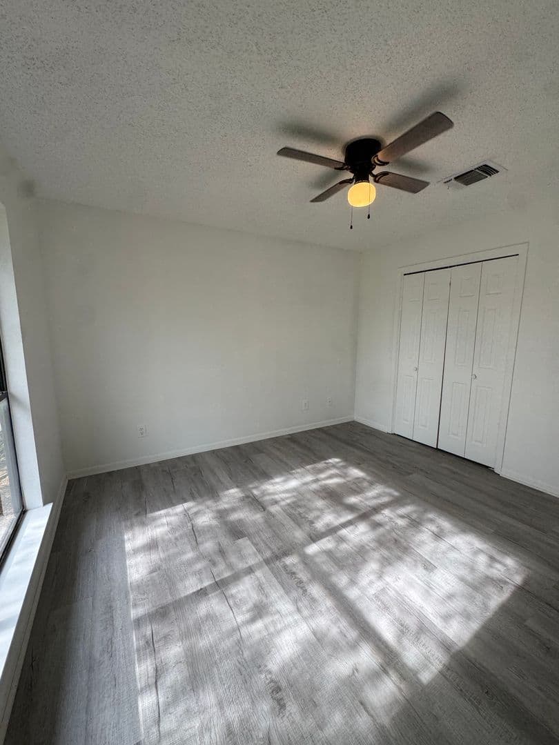 Marble Falls Apartment: 1601 Stoney Ridge Court