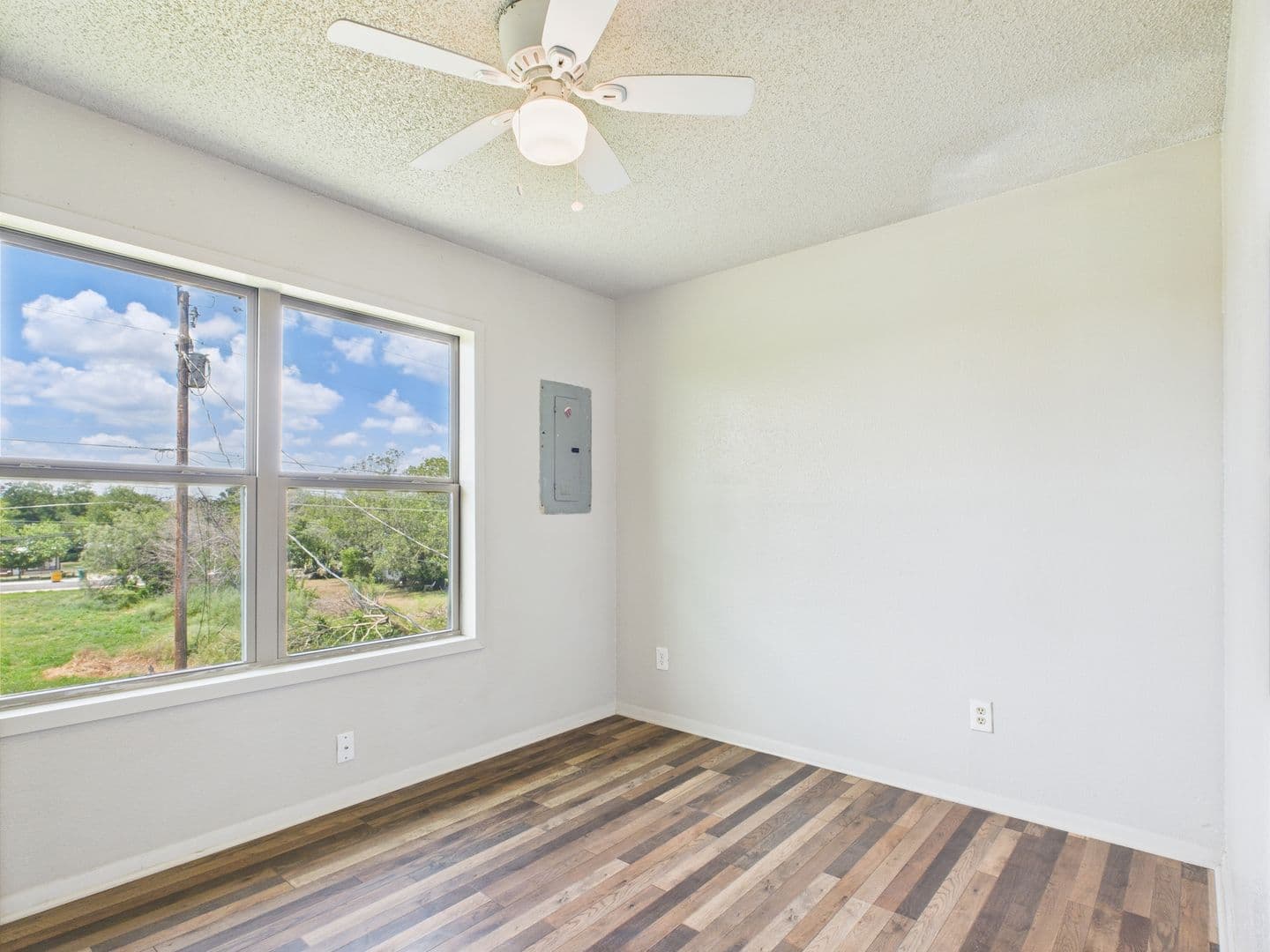 Marble Falls Apartment: 1602 9th Street