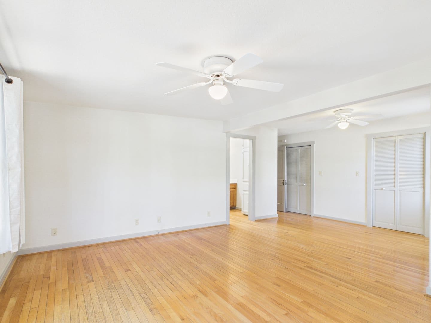 Fredericksburg House: 606 W Austin St