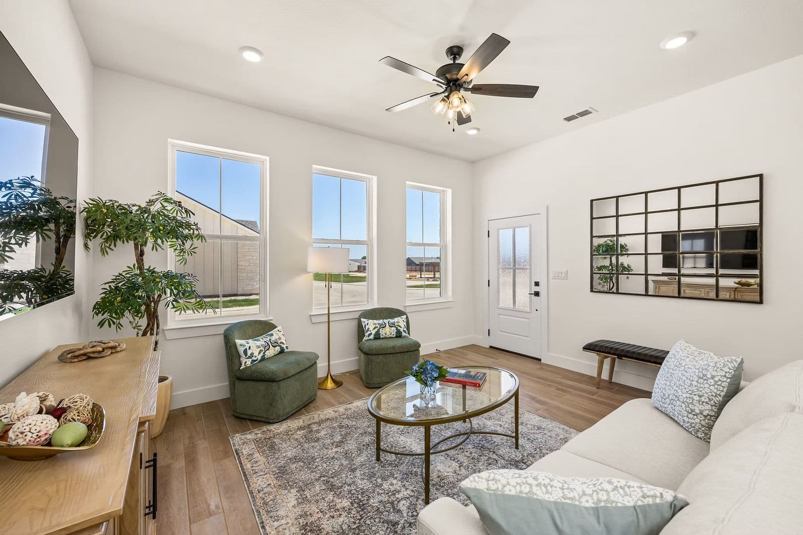 Fredericksburg House: 802 S Creek St Unit 103