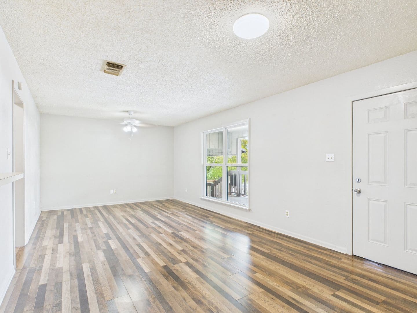 Marble Falls Apartment: 1601 Stoney Ridge Court
