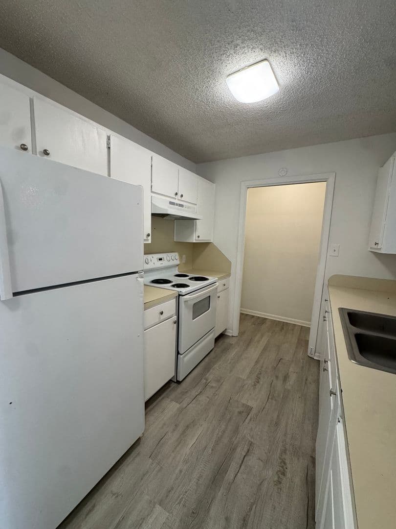 Marble Falls Apartment: 1601 Stoney Ridge Court