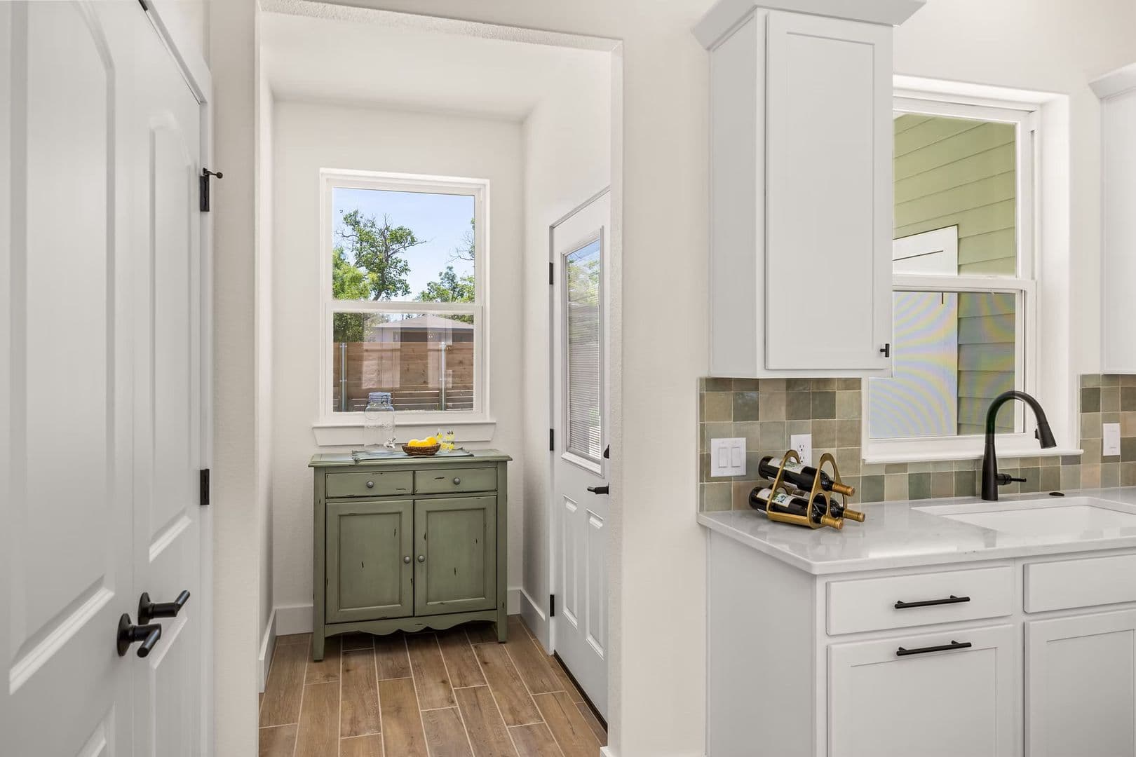 Fredericksburg House: 802 S Creek St Unit 103