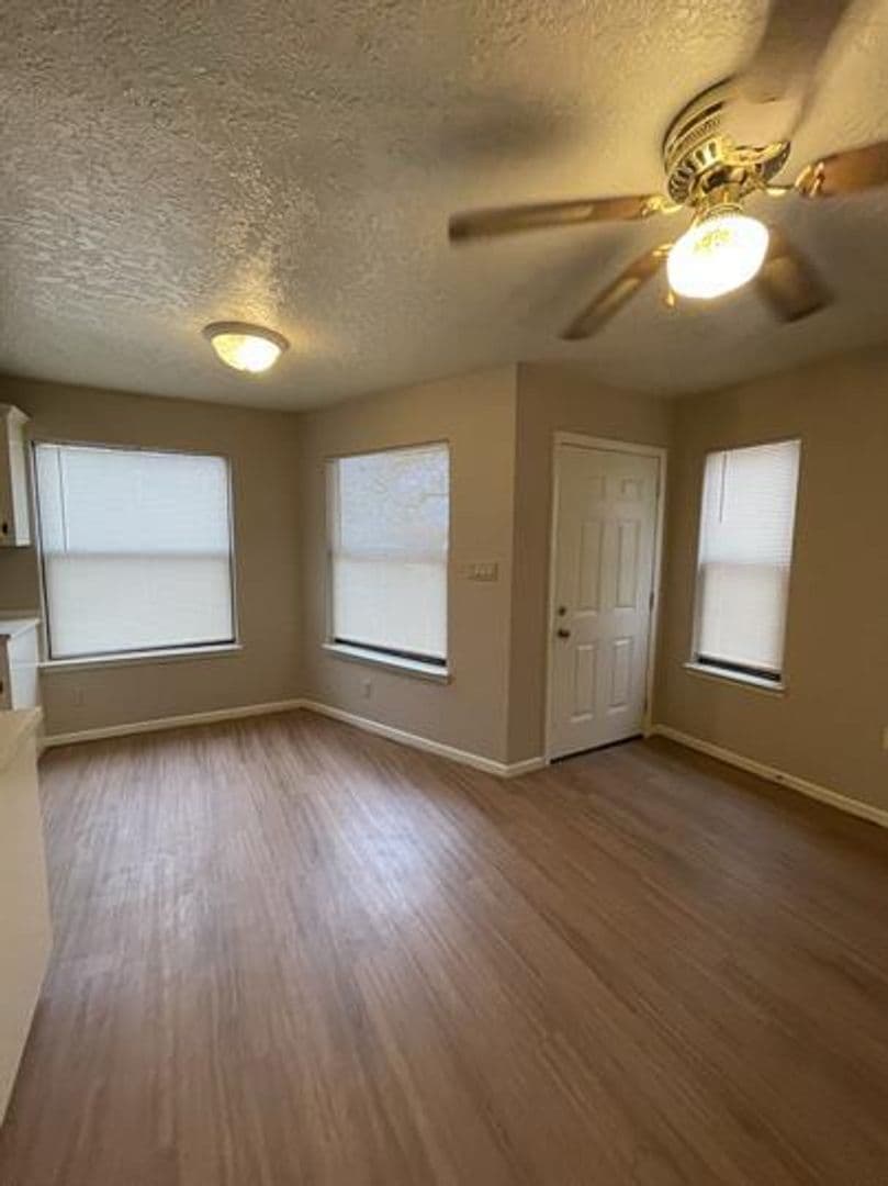 Fredericksburg Apartment: 296 Friendship Ln. Building 6