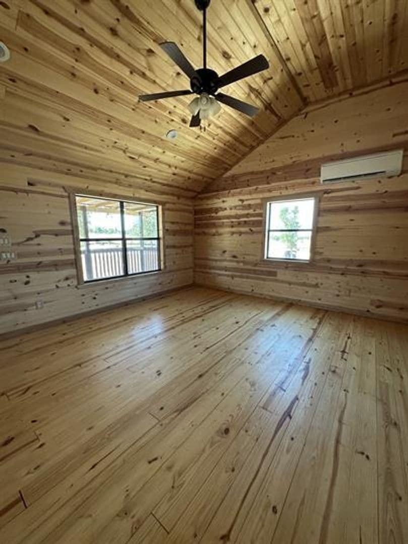 Harper House: 79 Hill Country Cabin Ln.