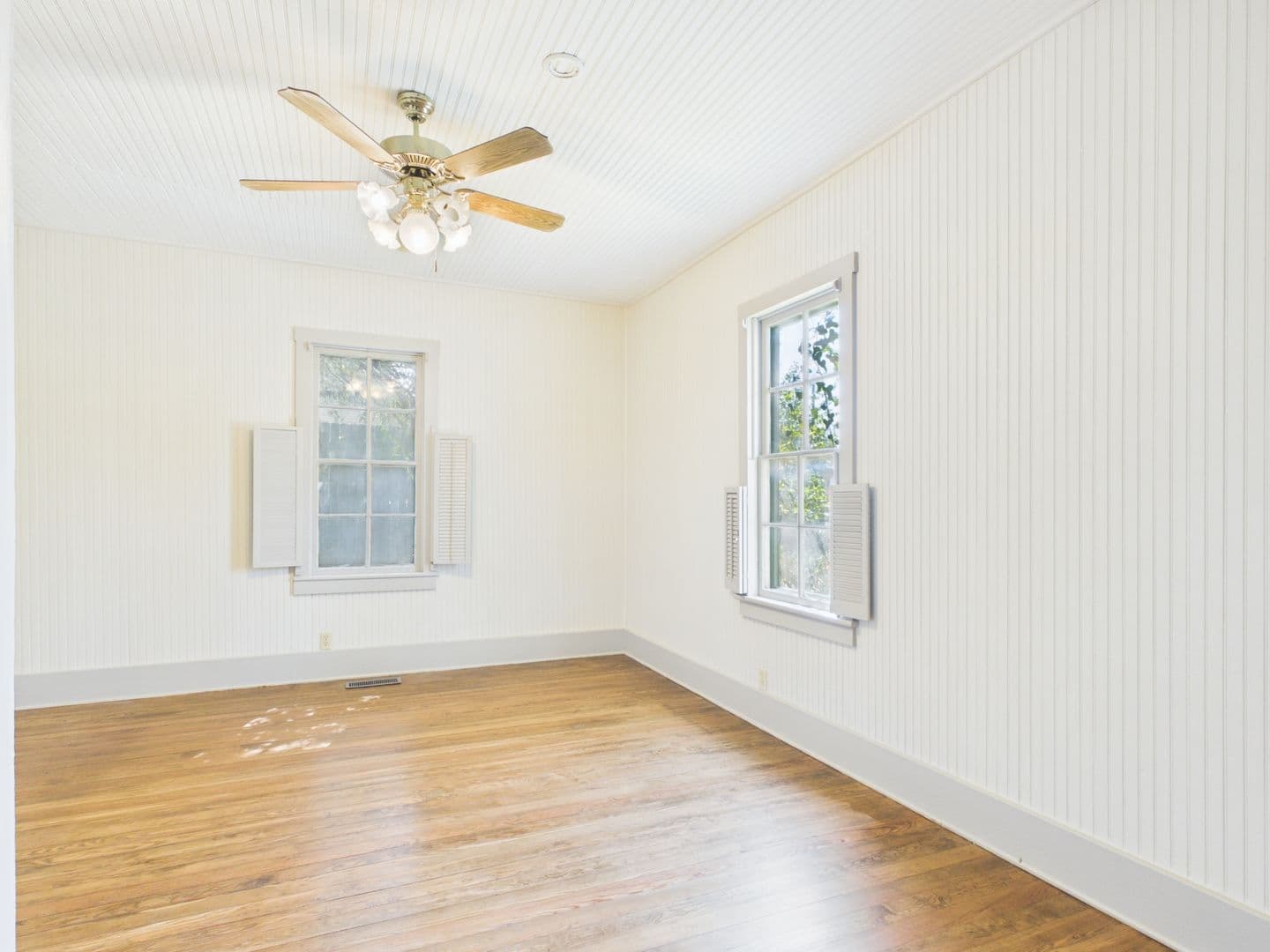 Fredericksburg House: 606 W Austin St
