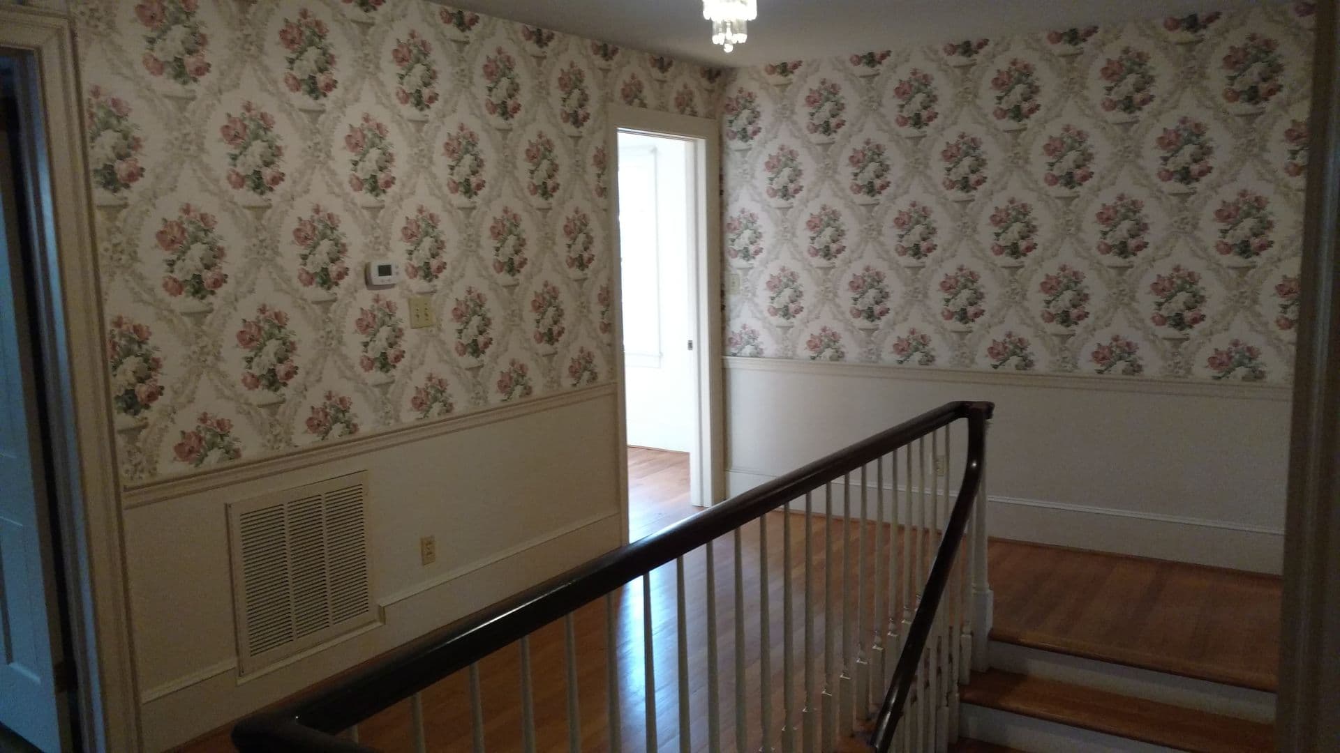 Fayetteville House: 1809 Lakeshore Drive