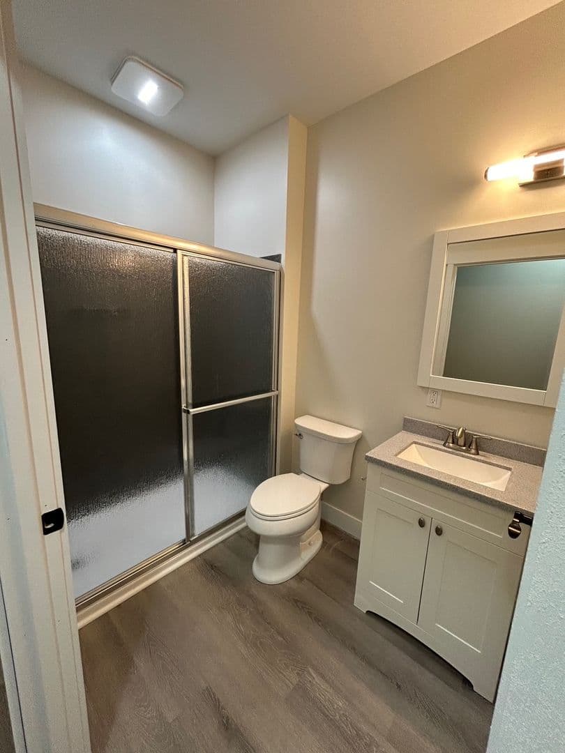 Quincy Apartment: 110 S 11th