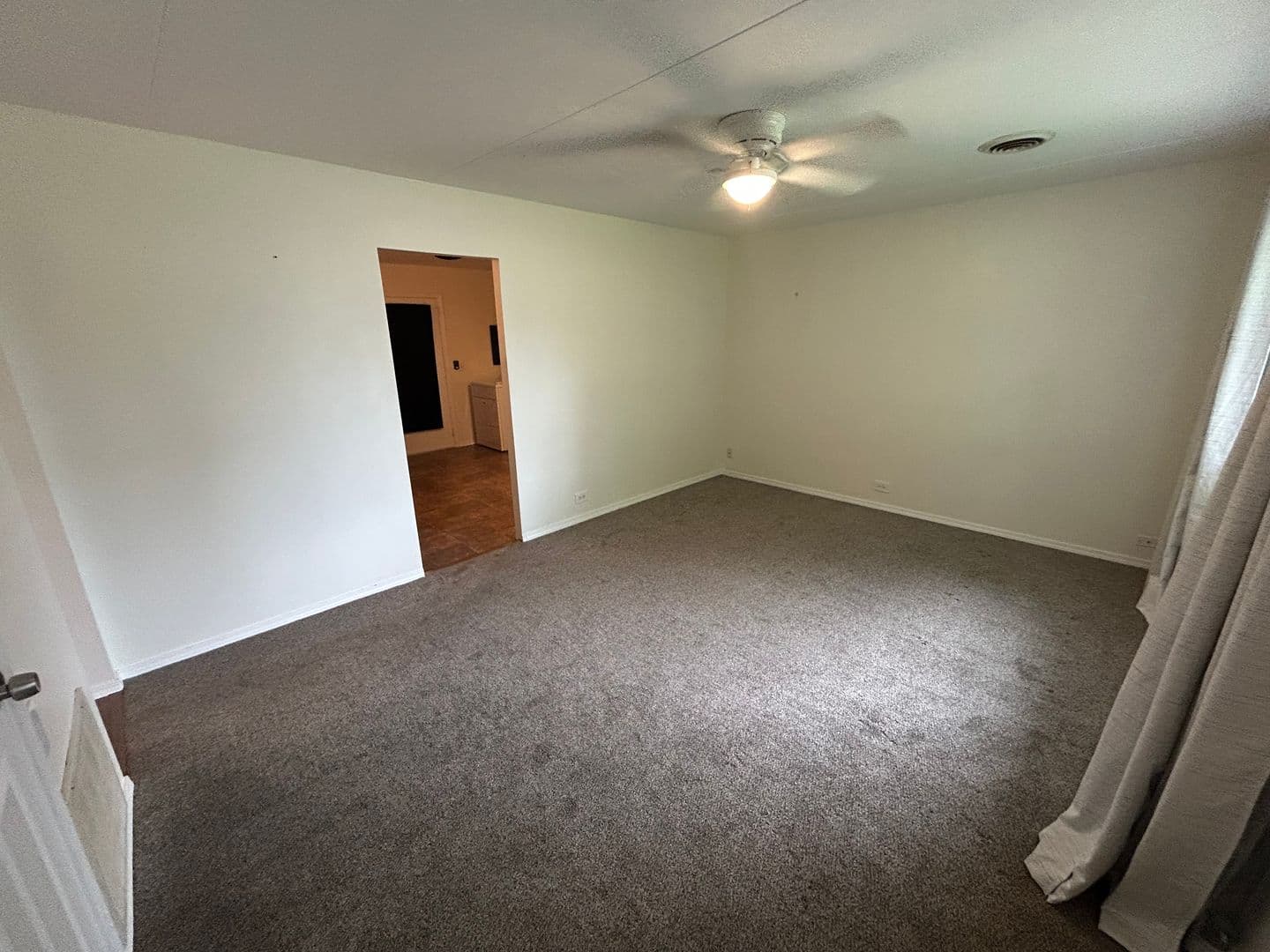 Quincy House: 1700 West Granview
