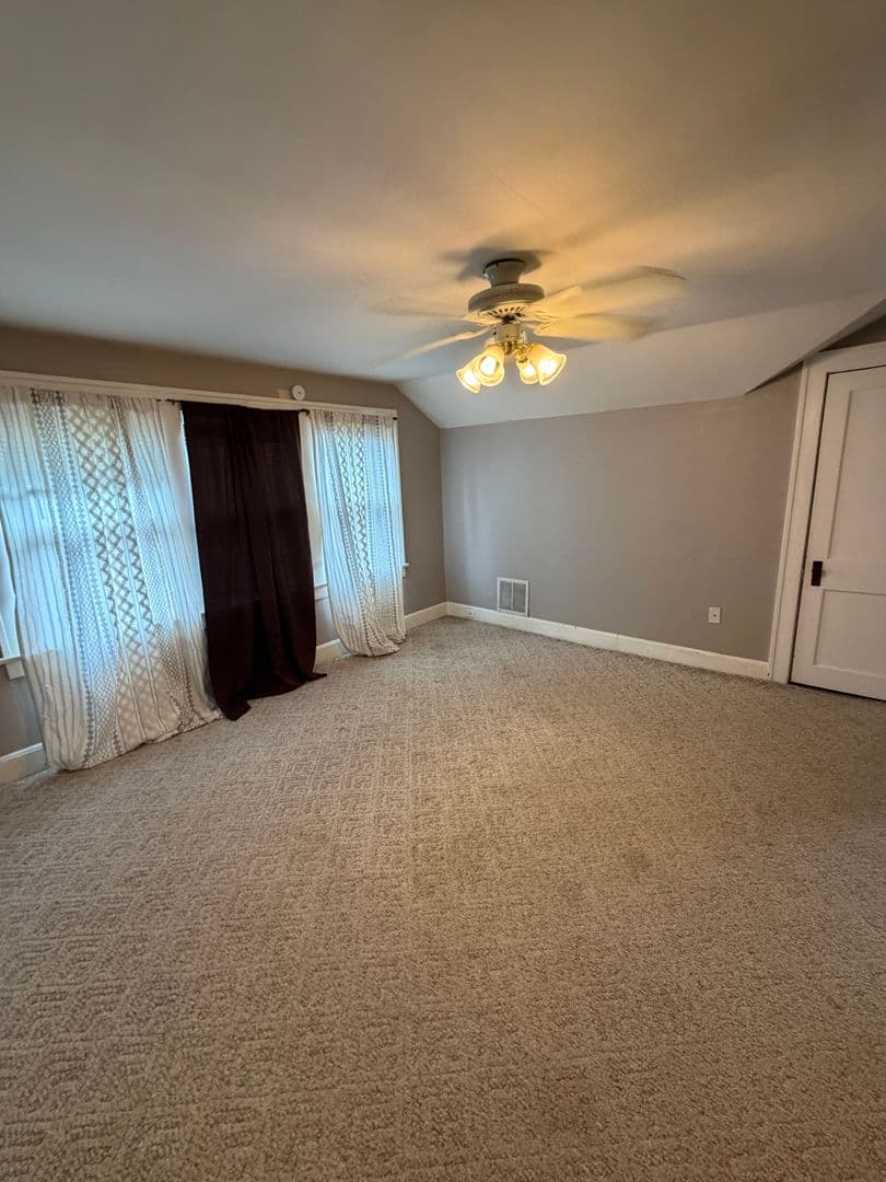 Quincy Apartment: 2001 Ohio