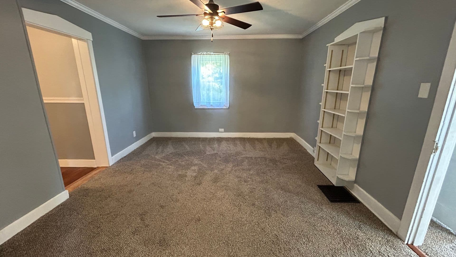 Quincy House: 2620 St Anthony Rd