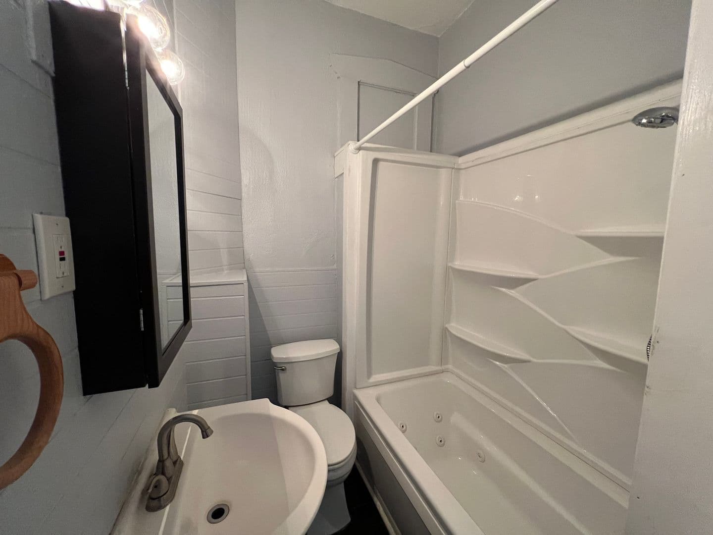 Quincy House: 1326 Oak