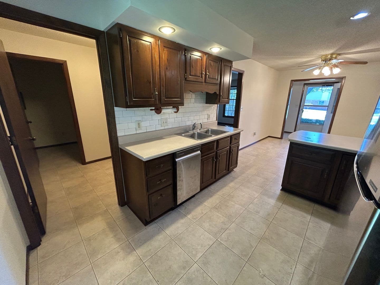 Quincy Apartment: 3429-3431 S Glendale