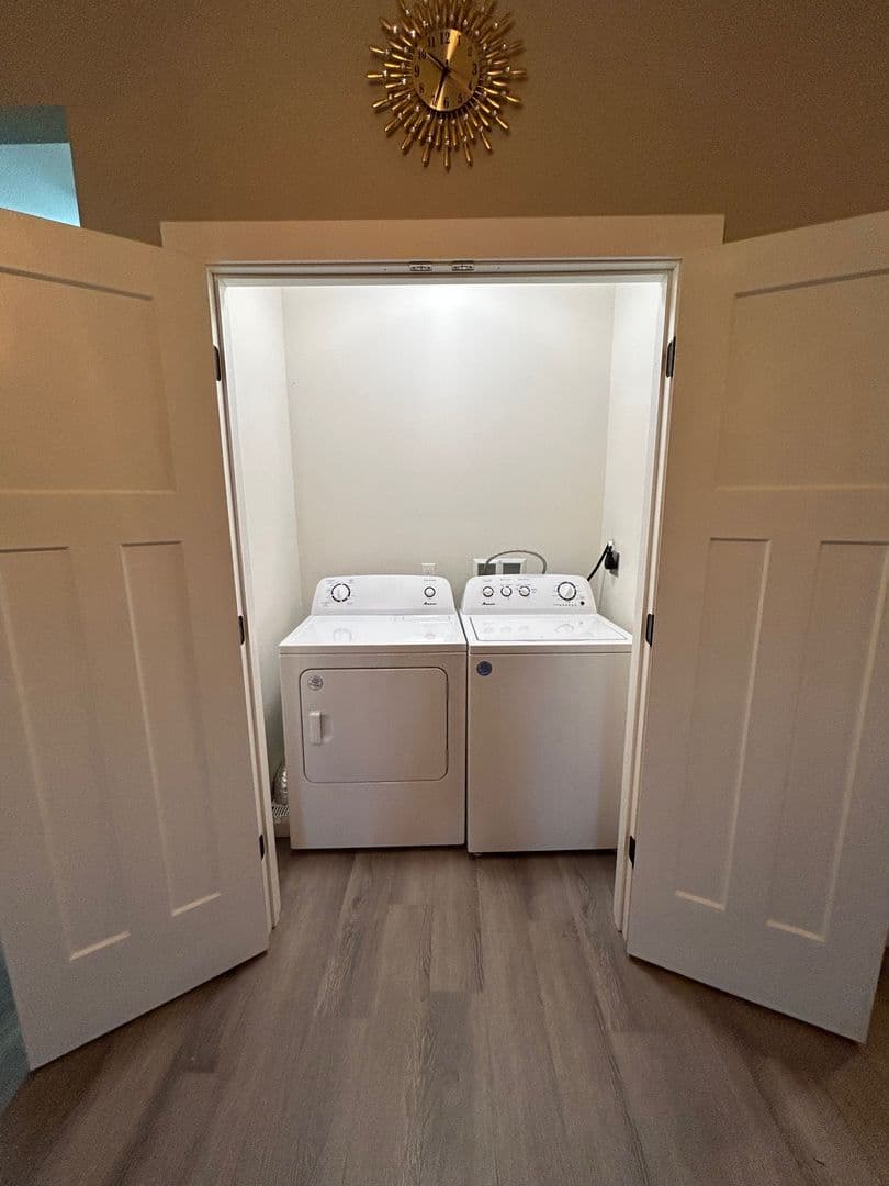 Quincy Apartment: 110 S 11th