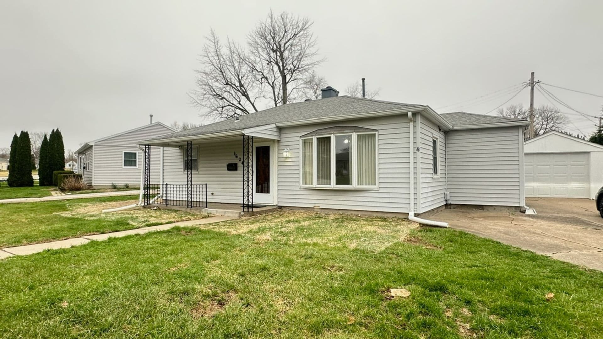 Quincy House: 1624 Melrose