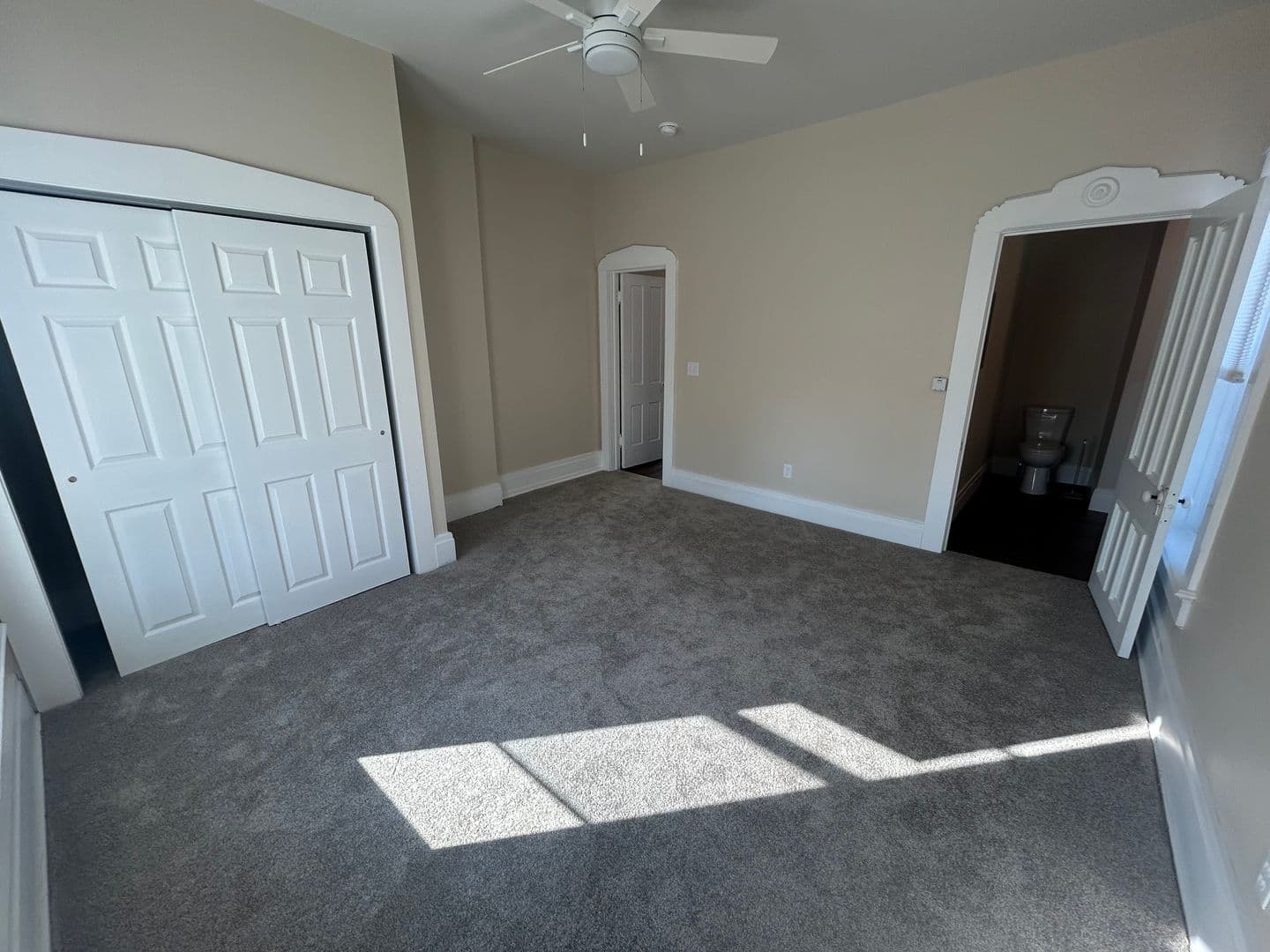 Quincy Apartment: 1001 Kentucky