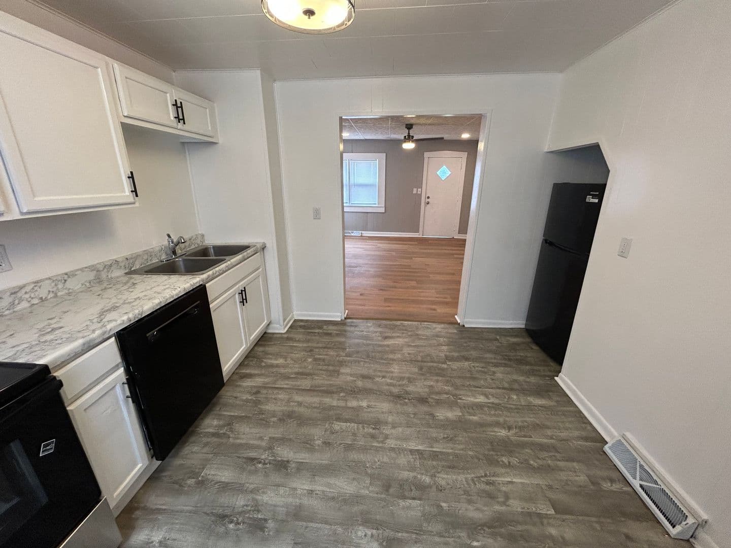 Quincy House: 325 N. 14th