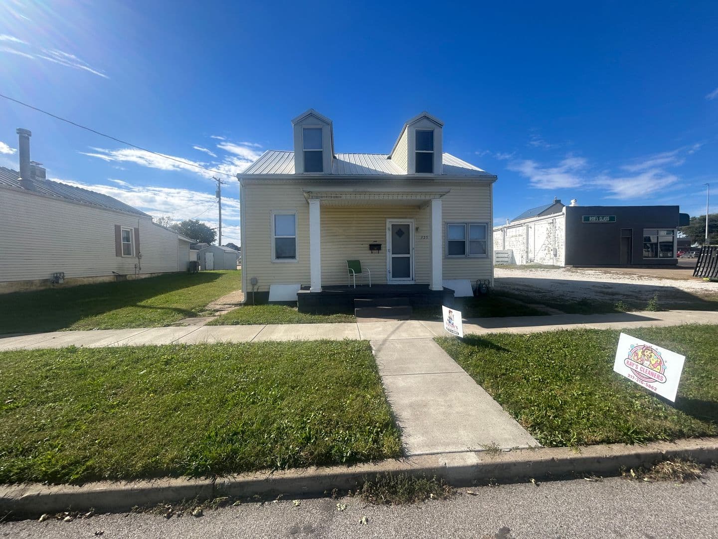 Quincy House: 325 N. 14th