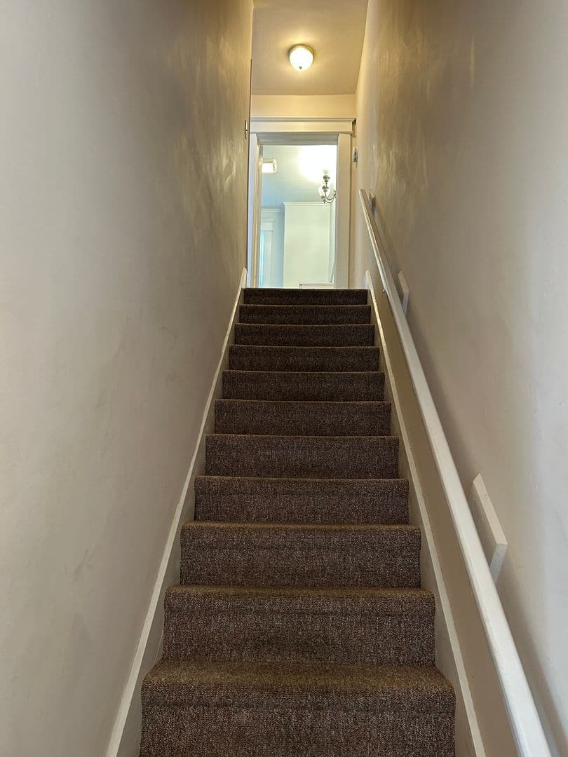 Quincy Apartment: 929-931 Kentucky