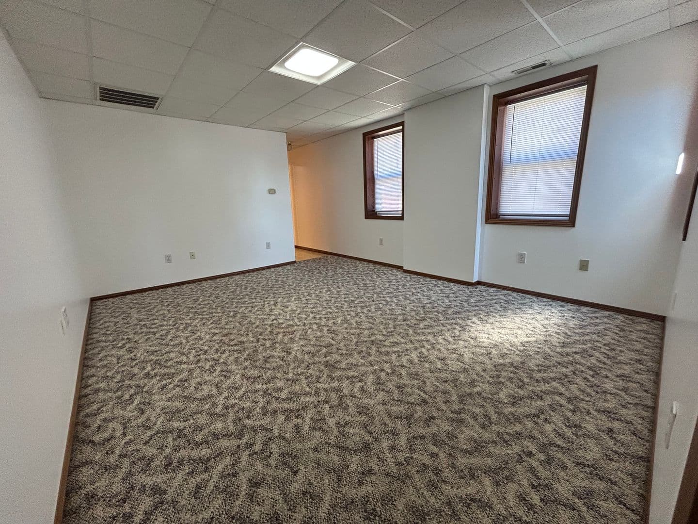 Quincy Apartment: 616 N 13th
