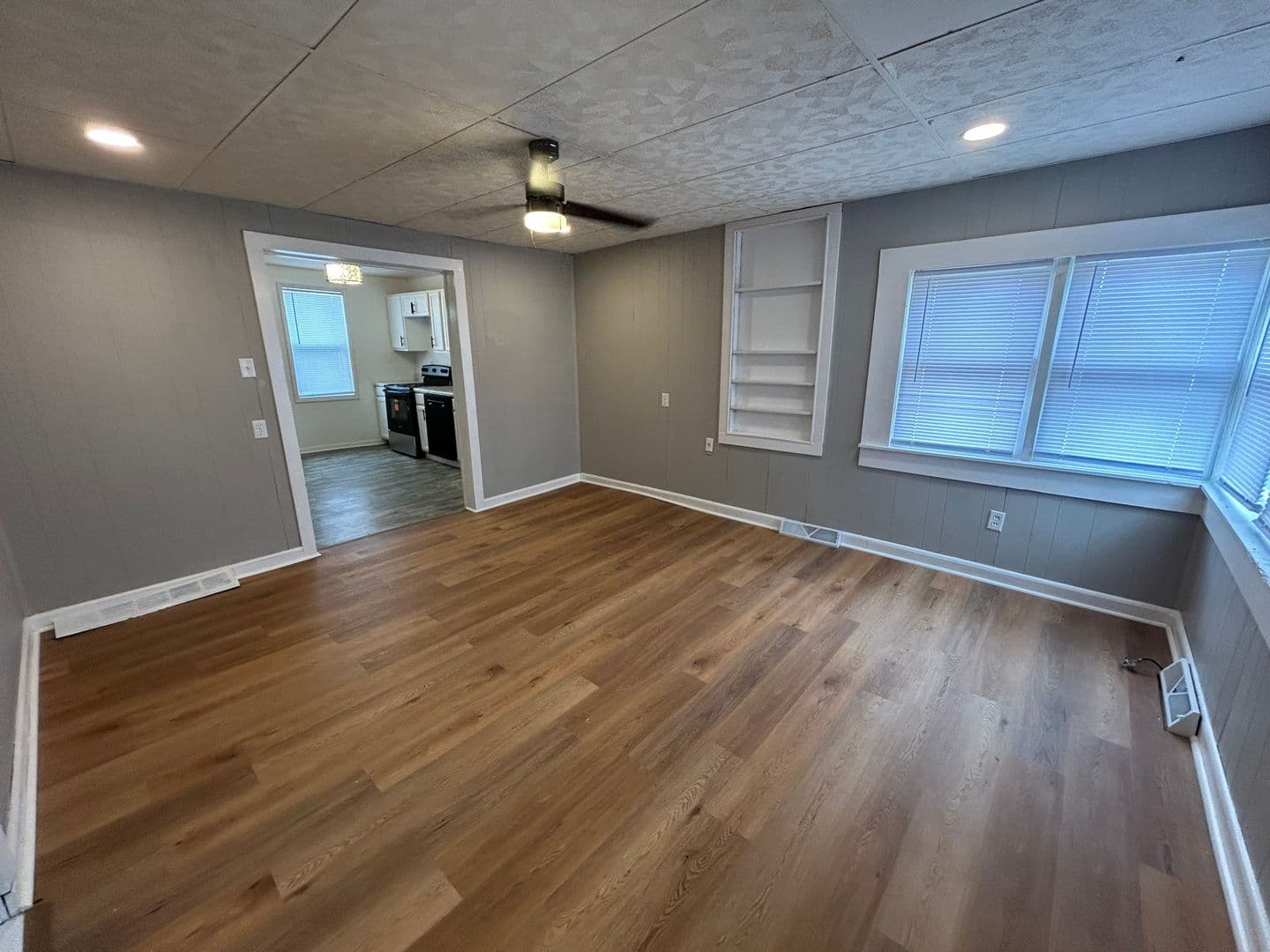 Quincy House: 325 N. 14th
