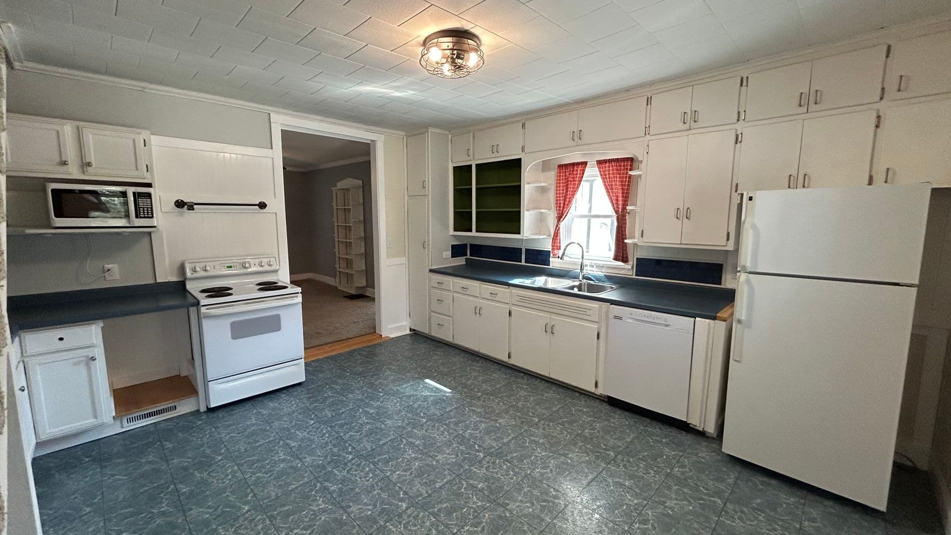 Quincy House: 2620 St Anthony Rd