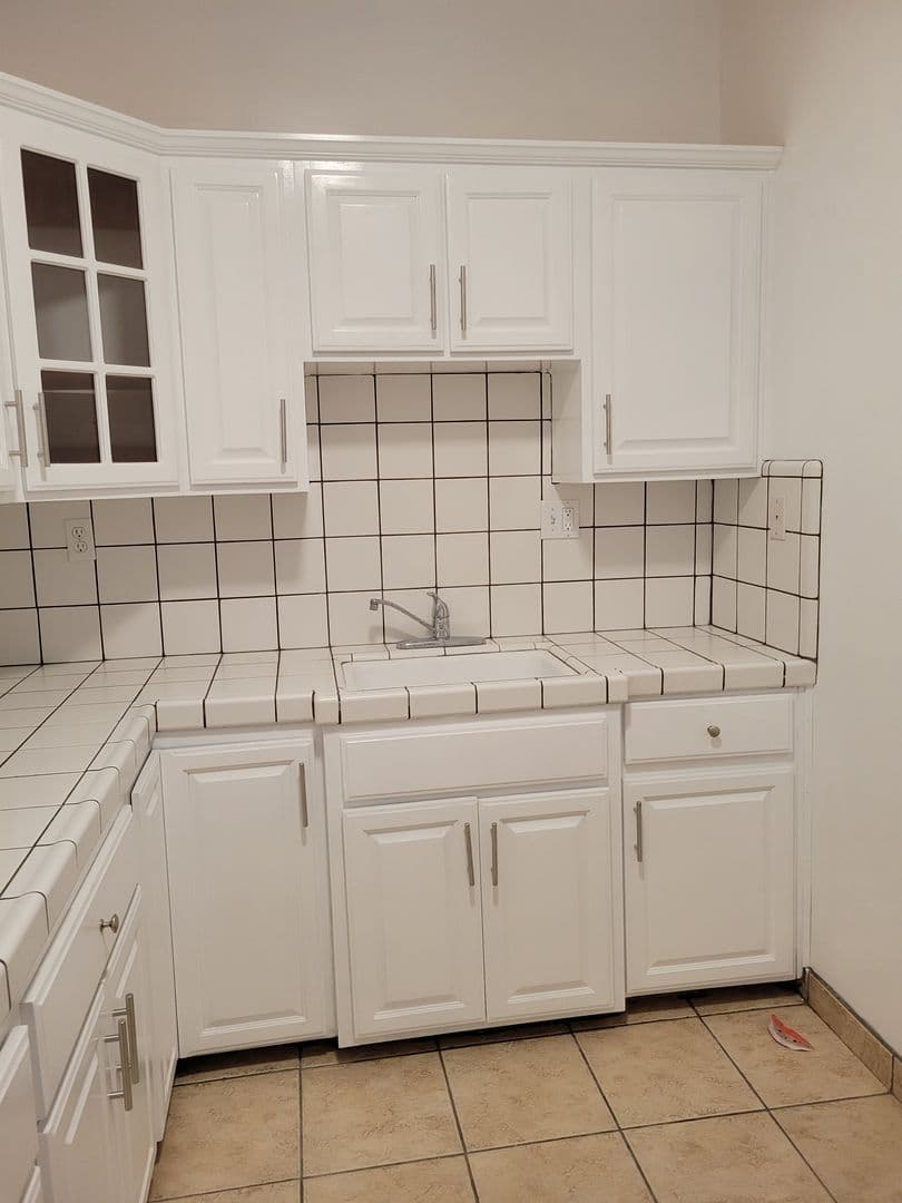 SAN DIEGO Apartment: 2329 C STREET