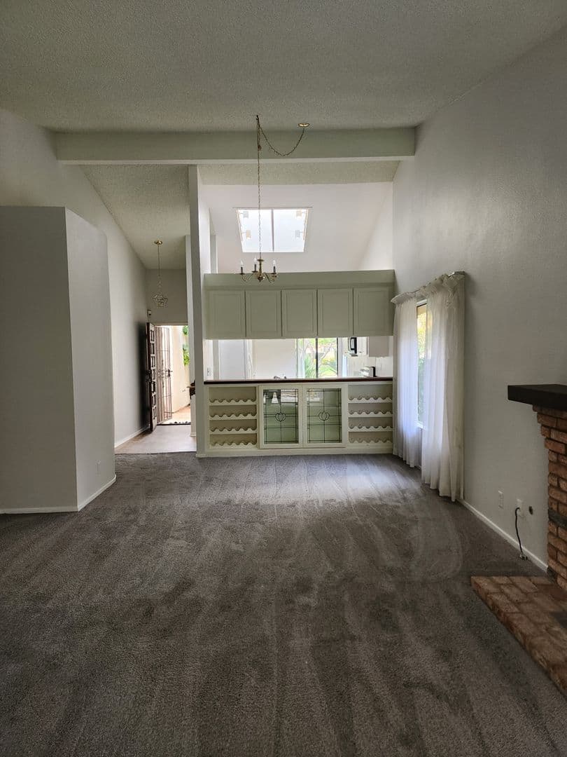 SAN DIEGO House: 17827 AVENIDA CORDILLERA #48