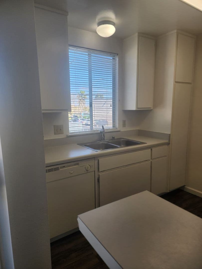 SAN DIEGO Apartment: 4828 ART STREET