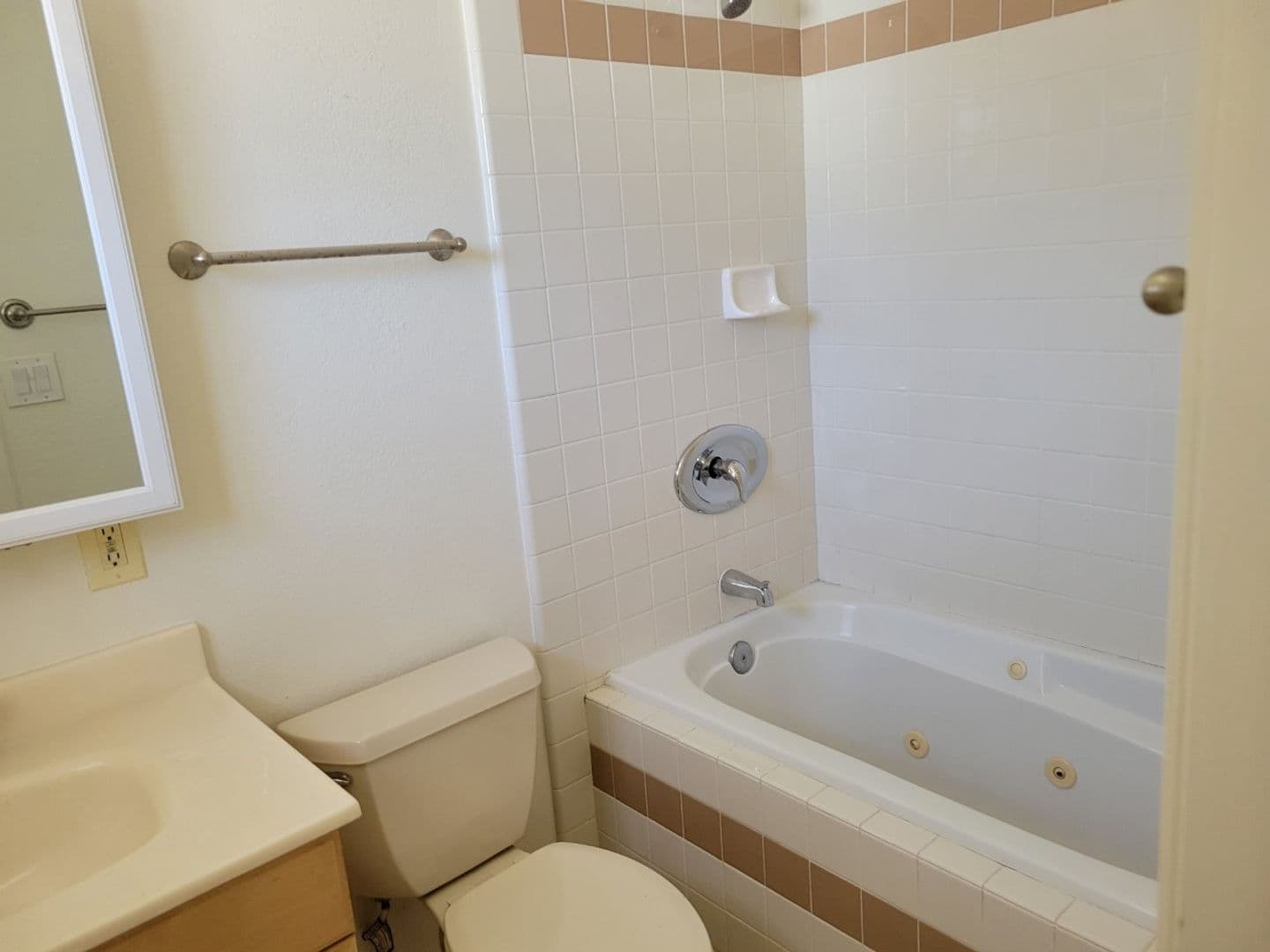 SANTEE House: 9257 BIRD STREET