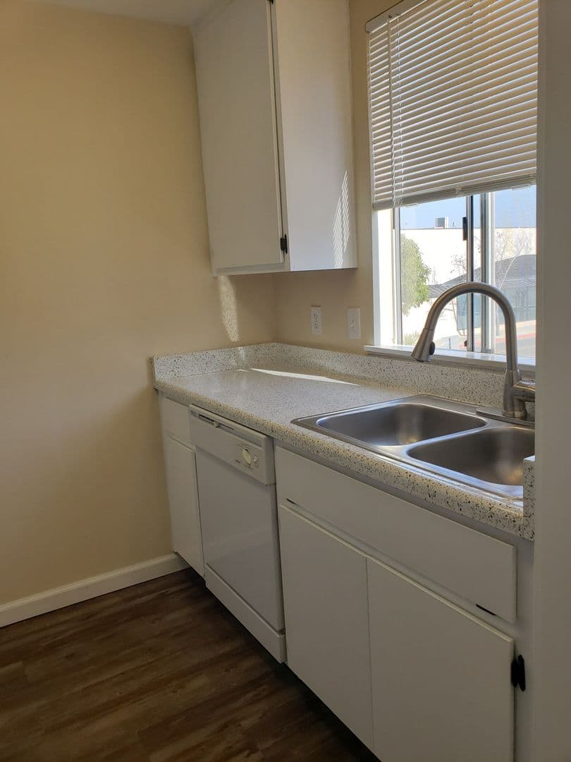 SAN DIEGO Apartment: 4828 ART STREET