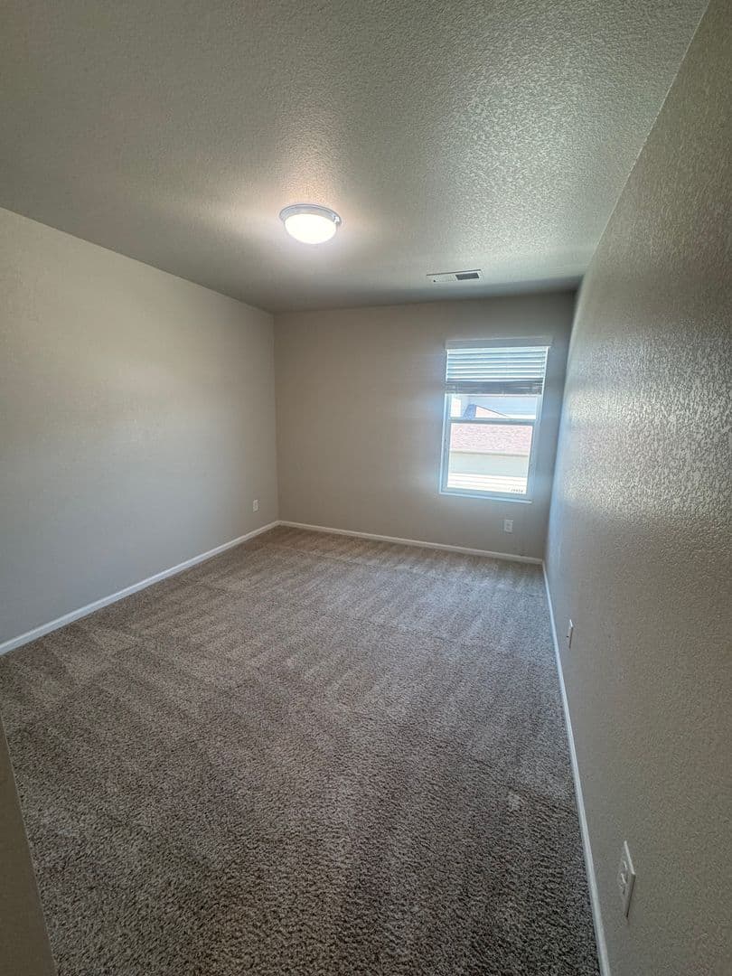 Centennial House: 15917 E Otero Ave