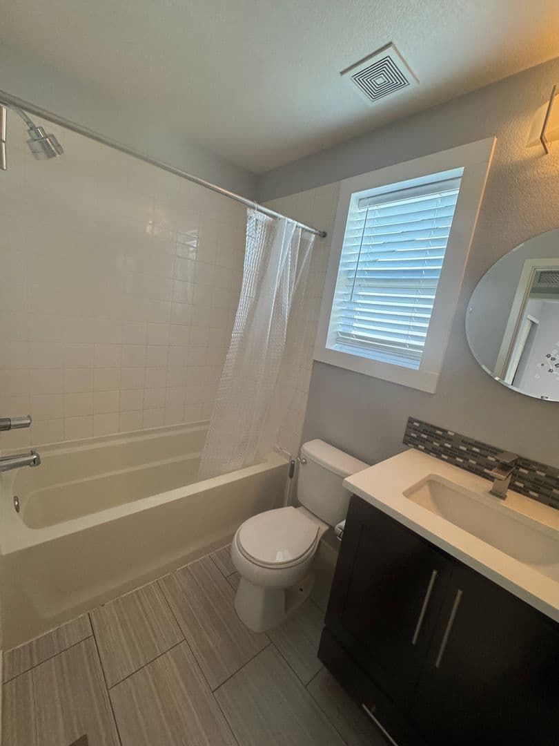 Commerce City House: 10816 Truckee Cir