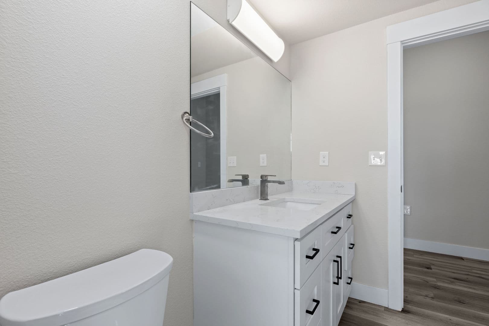 Denver Apartment: 2720 S Federal Blvd