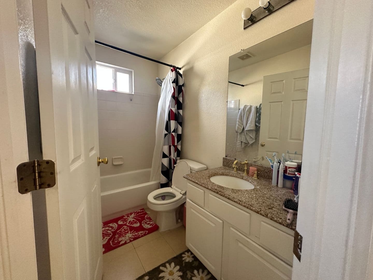Thornton House: 11972 Glencoe Dr
