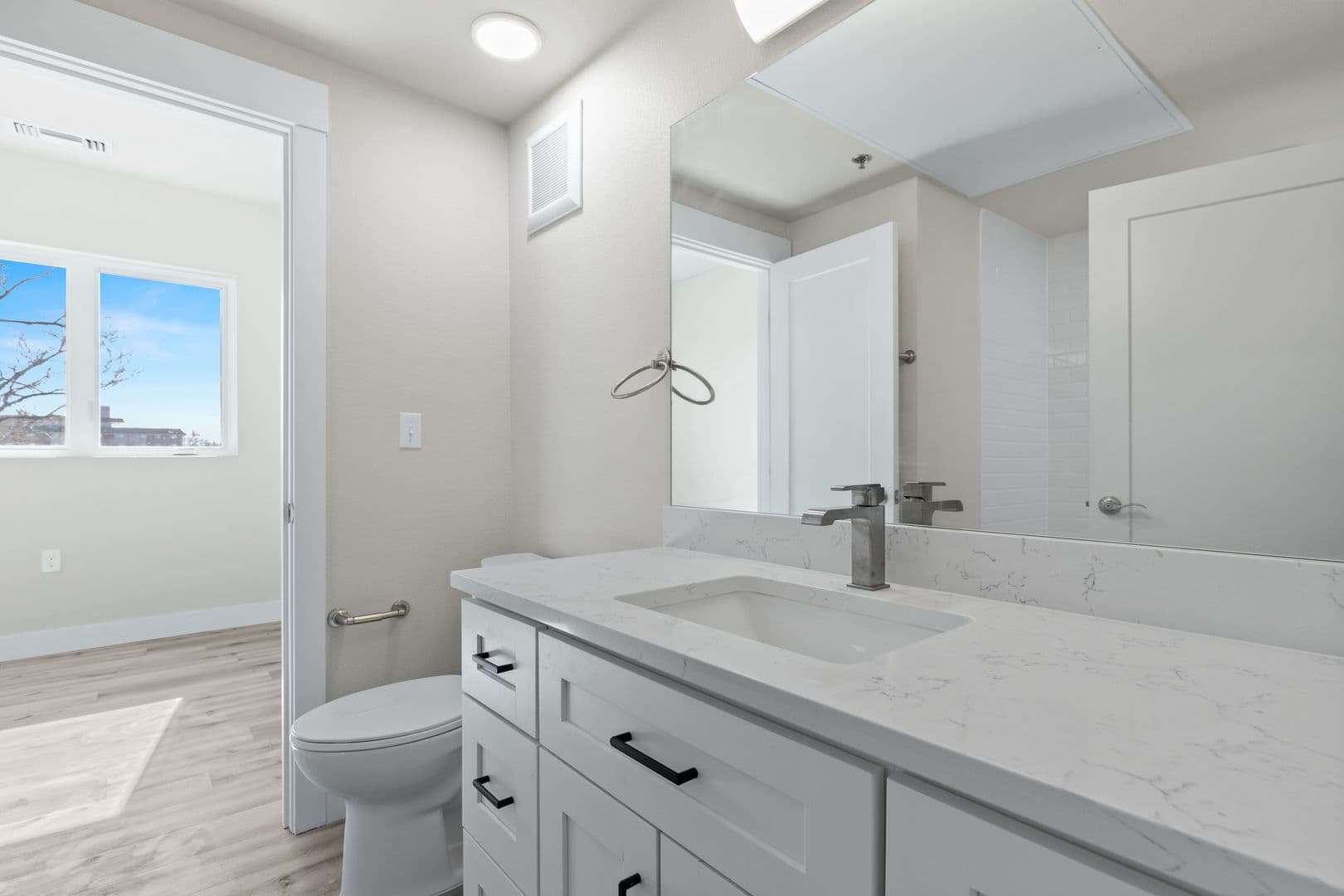 Denver Apartment: 2720 S Federal Blvd