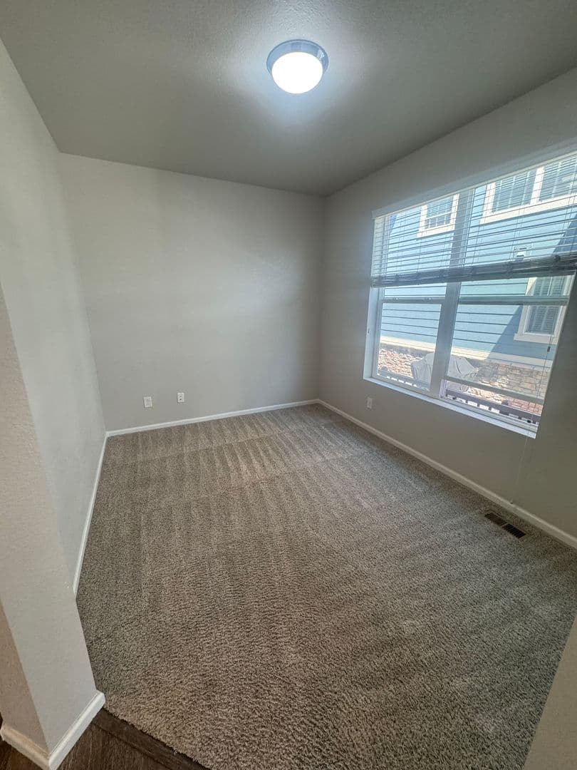 Centennial House: 15917 E Otero Ave