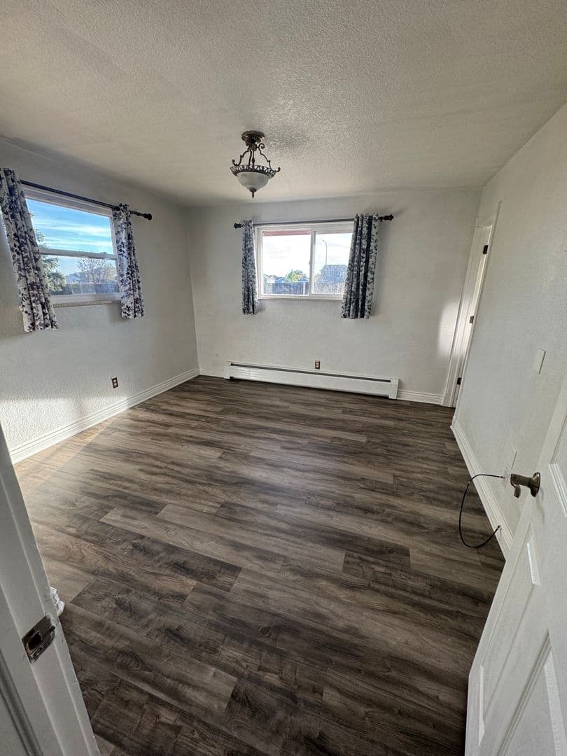 Littleton House: 4698 S Fountain Cir