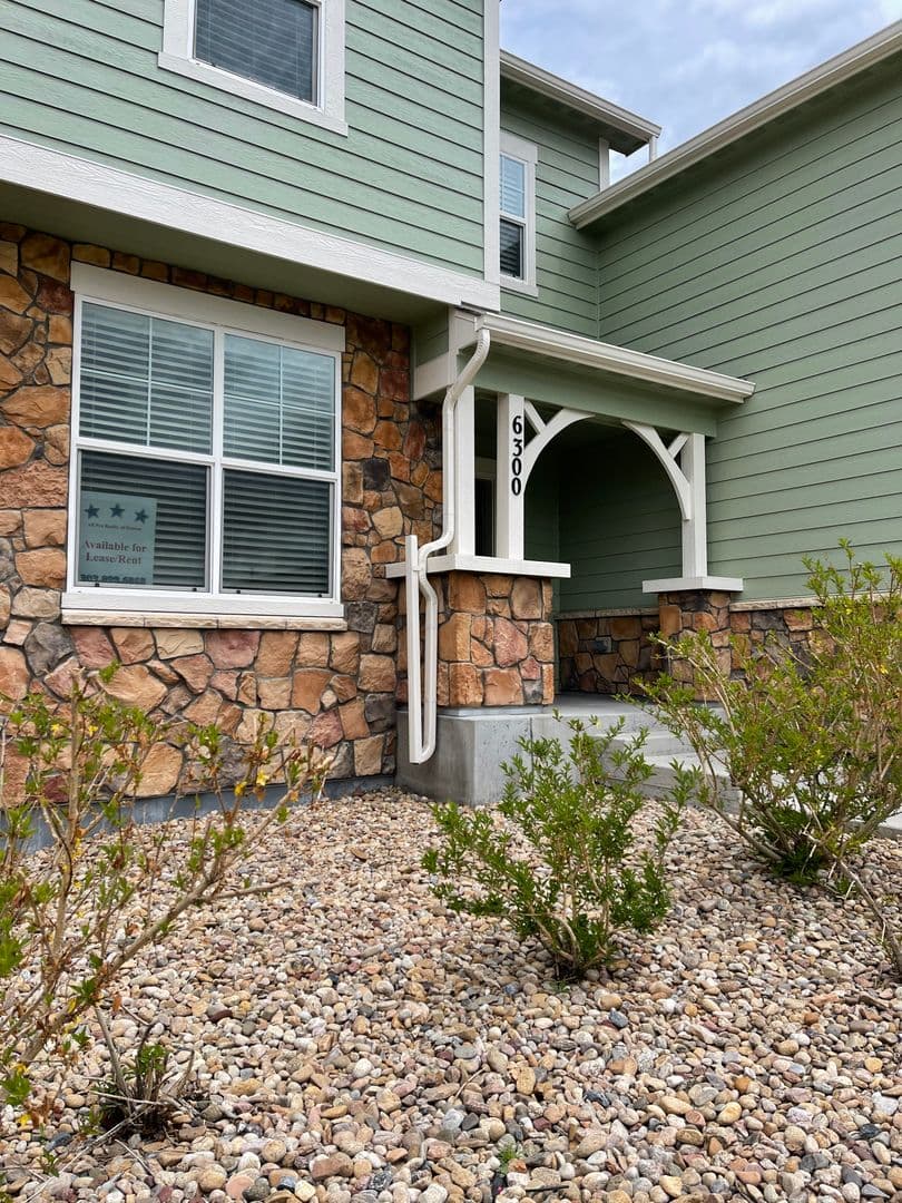 Aurora House: 6300 S Ider St